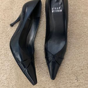 Stuart Weitzman navy blue pointed toe 3” heel